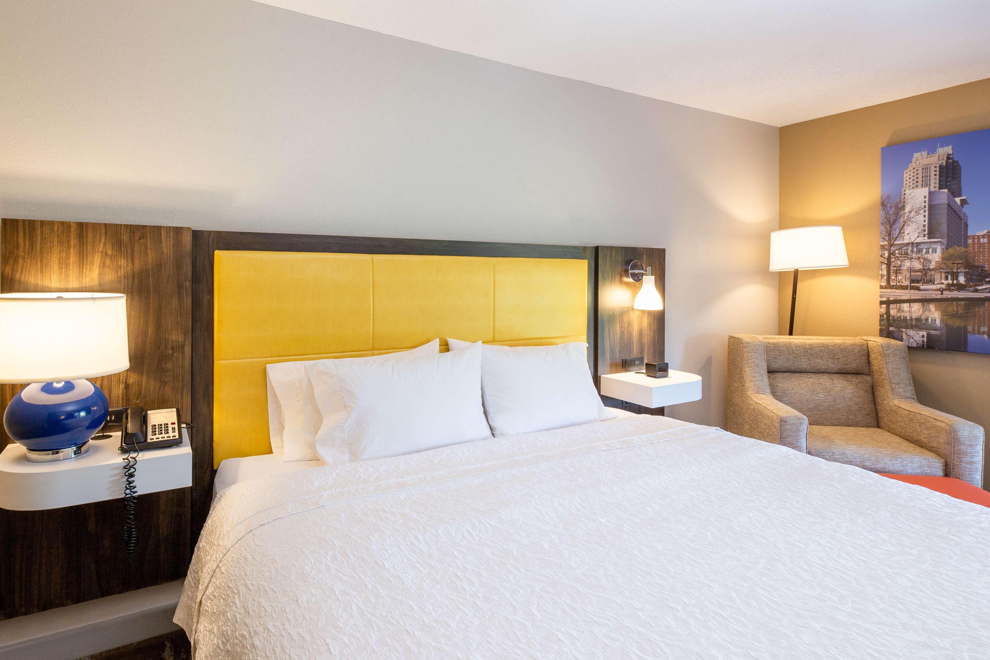 Hampton Inn & Suites Raleigh Cary Lenovo Center Exteriér fotografie