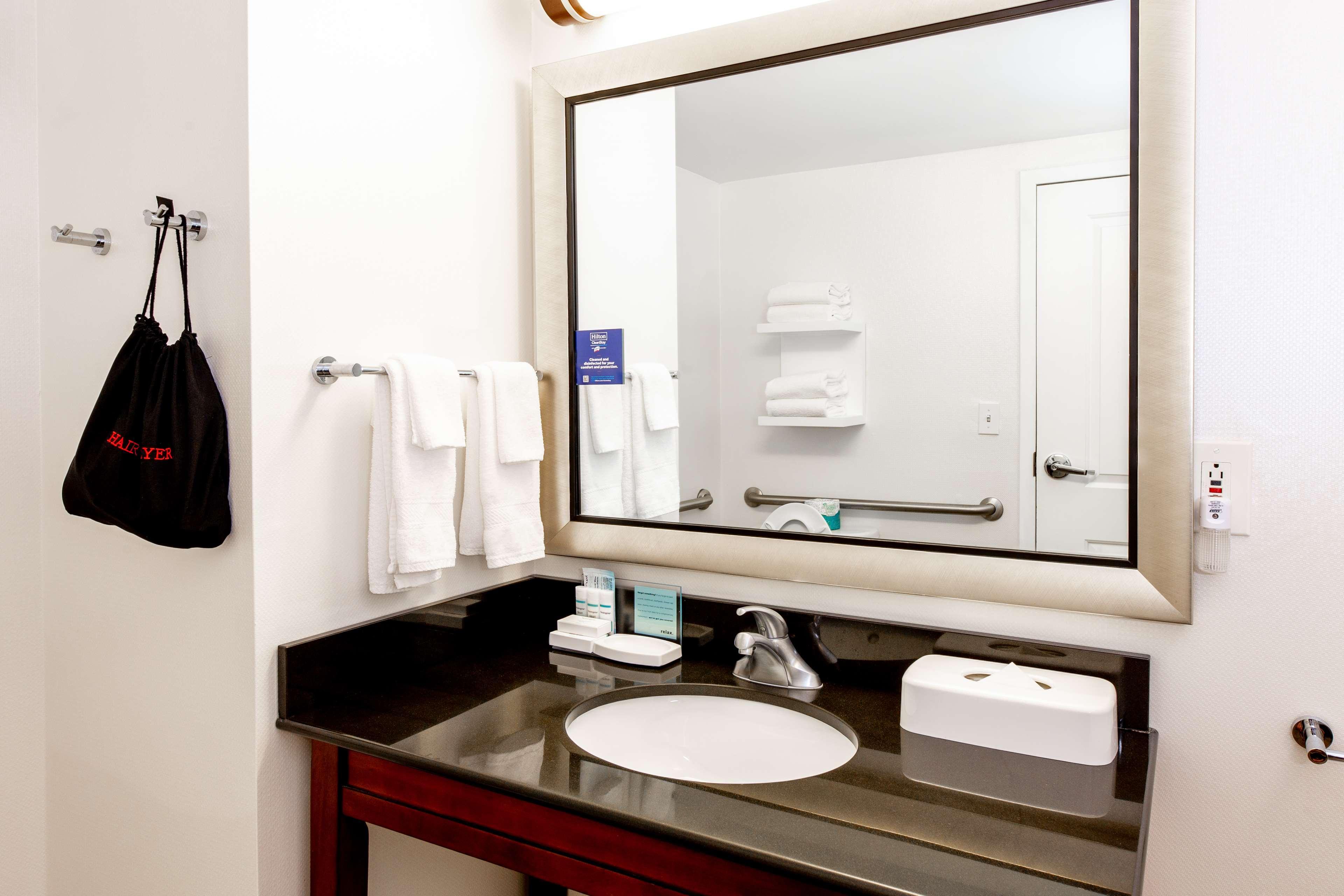 Hampton Inn & Suites Raleigh Cary Lenovo Center Exteriér fotografie