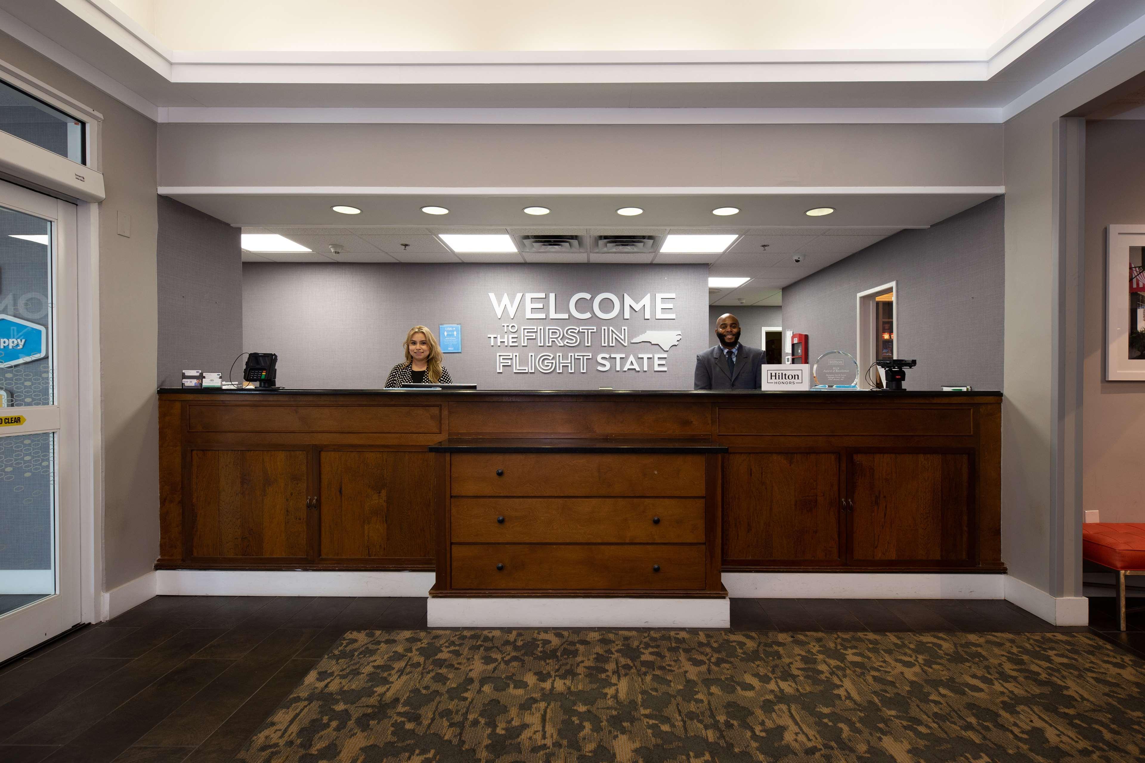 Hampton Inn & Suites Raleigh Cary Lenovo Center Exteriér fotografie