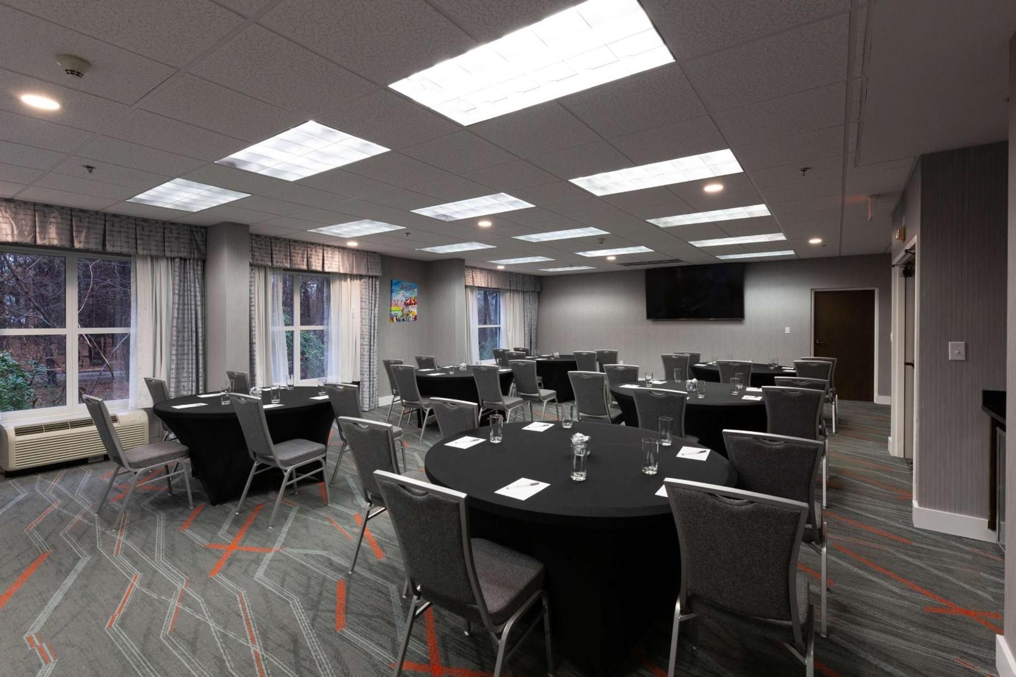 Hampton Inn & Suites Raleigh Cary Lenovo Center Exteriér fotografie